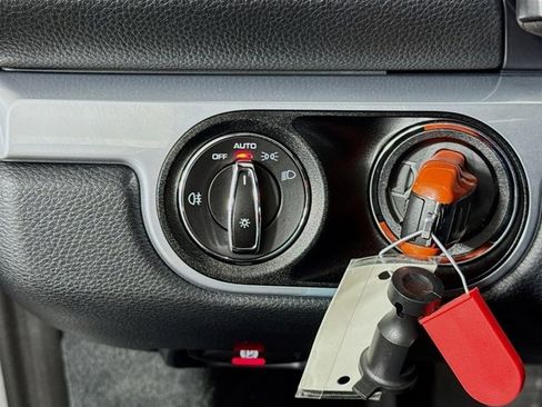 Used 2018 Porsche 718 Cayman image 10