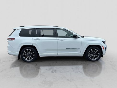 Used 2023 Jeep Grand Cherokee L Overland w/ Luxury Tech Group IV AWD/4WD image 8