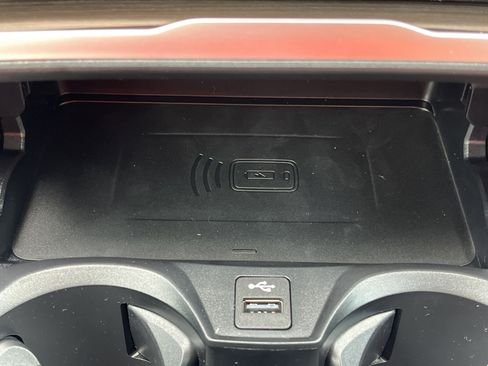 New 2025 BMW 330i Sedan w/ Premium Package image 7