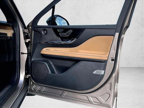 Used 2021 Lincoln Corsair Reserve FWD image 19