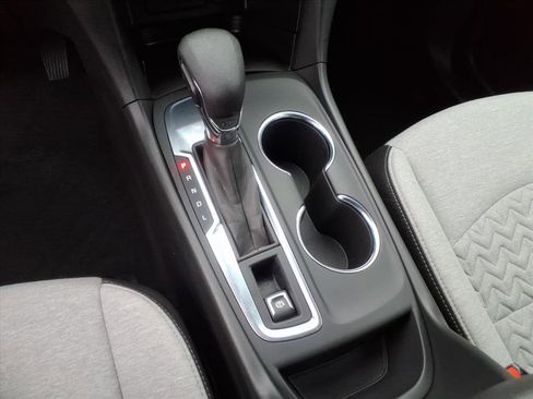 Used 2023 Chevrolet Equinox LS image 27