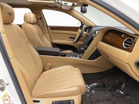 Used 2016 Bentley Flying Spur V8 image 24