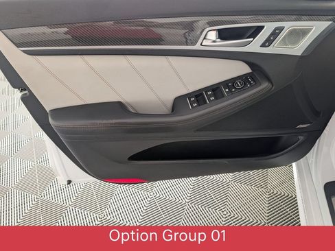 Used 2018 Genesis G80 3.3T Sport AWD/4WD image 9