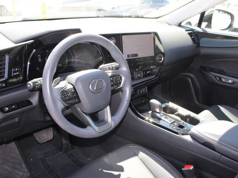 Certified 2024 Lexus NX 250 FWD image 12