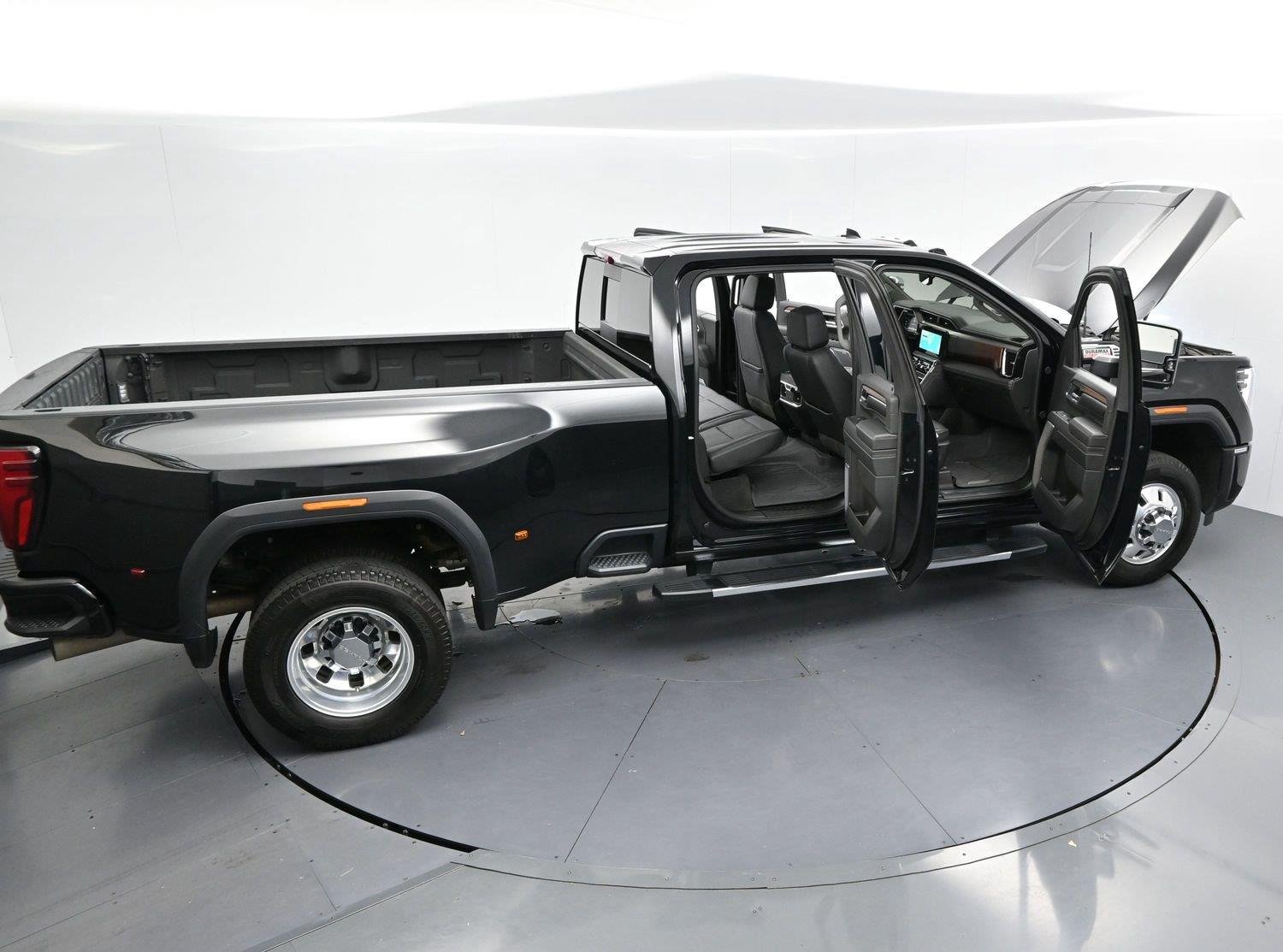 Used 2024 GMC Sierra 3500 Denali w/ Denali Reserve Package AWD/4WD image 39