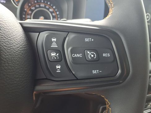 Used 2024 Jeep Wrangler Unlimited Sport AWD/4WD image 27