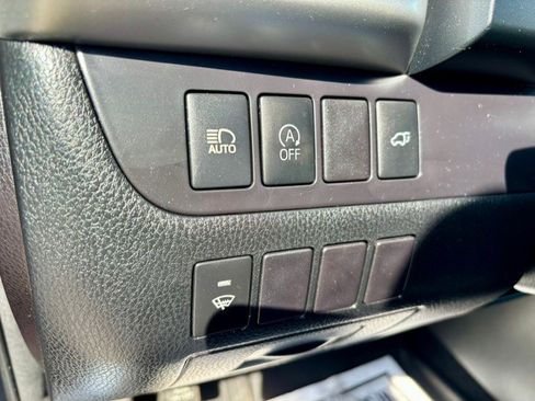 Used 2018 Toyota Highlander XLE image 28