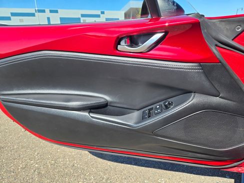 Used 2023 MAZDA MX-5 Miata Club RWD image 20