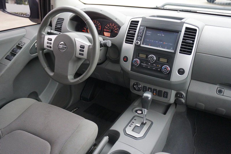 Used 2020 Nissan Frontier SV AWD/4WD image 32