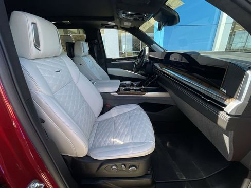 Certified 2026 Cadillac Escalade Platinum Sport RWD image 26