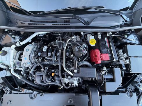 Used 2024 Nissan Sentra SV image 9