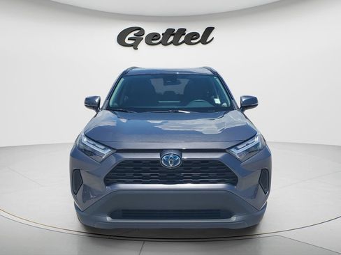 Used 2024 Toyota RAV4 XLE AWD/4WD image 2