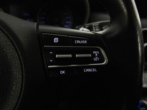 Used 2018 Kia Stinger GT image 29