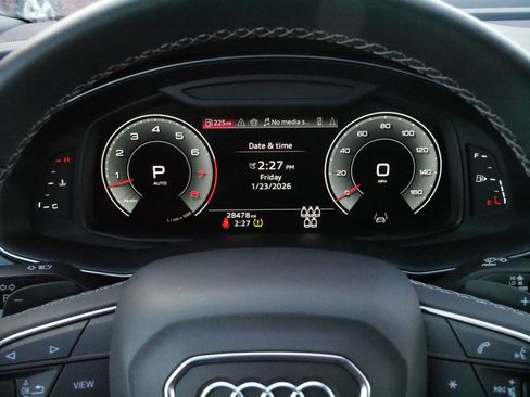 Used 2025 Audi Q7 3.0T Premium Plus image 21