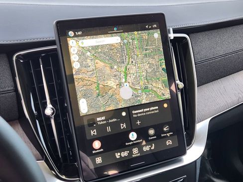 New 2026 Volvo XC90 B6 Ultra w/ Protection Package image 8