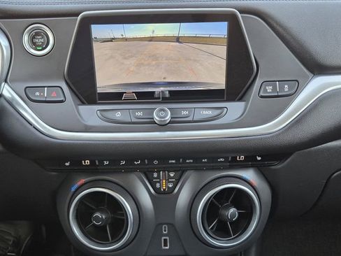 Used 2021 Chevrolet Blazer LT image 18