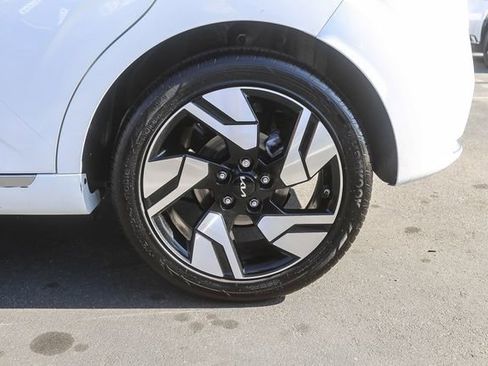 Certified 2025 Kia Soul GT-Line image 12