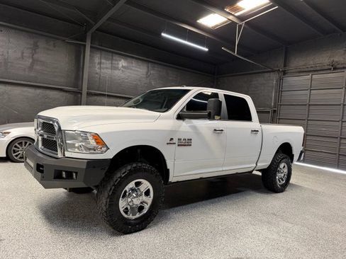 Used 2018 RAM 2500 SLT AWD/4WD image 1