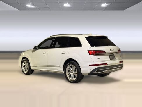 Used 2020 Audi Q7 3.0T Premium Plus image 3