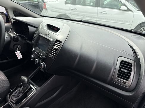 Used 2018 Kia Forte LX w/ LX Popular Package image 22