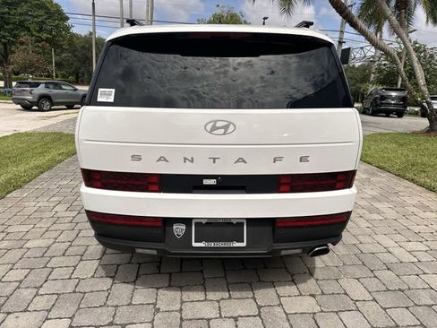 Used 2025 Hyundai Santa Fe SEL FWD image 36