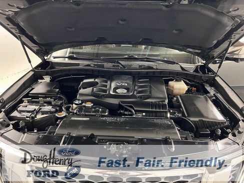 Used 2020 Nissan Armada Platinum w/ Platinum Reserve Package image 22