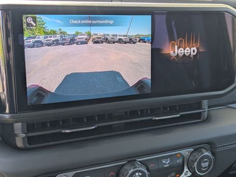 New 2026 Jeep Gladiator Rubicon image 18