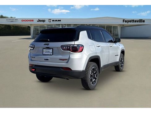 New 2026 Jeep Compass Trailhawk w/ Sun, Sound & Navigation Group image 3