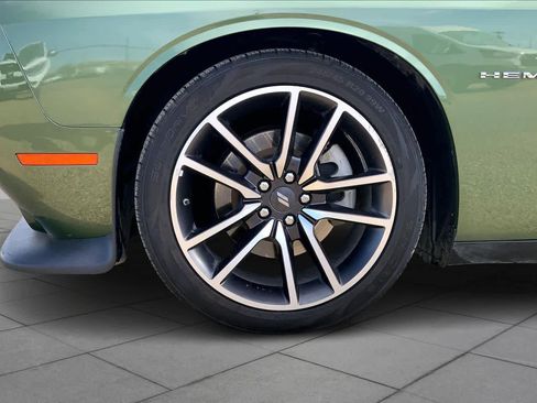Used 2022 Dodge Challenger R/T w/ Plus Package image 9