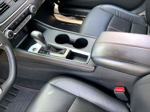 Used 2022 Nissan Altima 2.5 SR FWD image 16