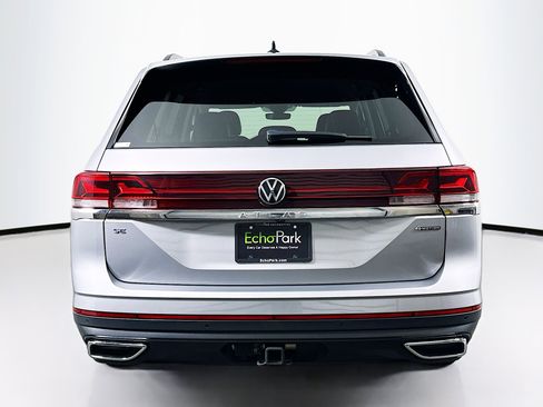 Used 2025 Volkswagen Atlas SE image 7