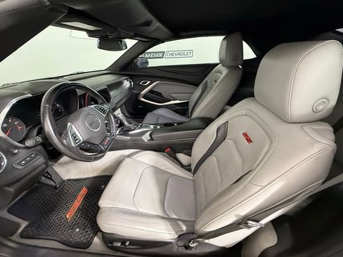 Used 2018 Chevrolet Camaro SS RWD image 13