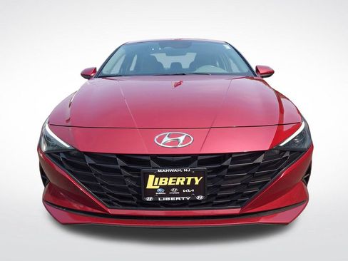 Used 2023 Hyundai Elantra Blue FWD image 9