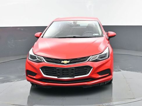 Used 2018 Chevrolet Cruze LT w/ Convenience Package image 19