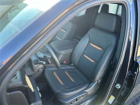 Used 2025 GMC Sierra 1500 AT4 w/ AT4 Premium Package image 12