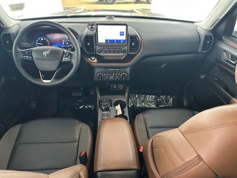 Certified 2023 Ford Bronco Sport Outer Banks AWD/4WD image 13