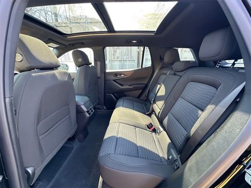 New 2026 Chevrolet Equinox LT image 19