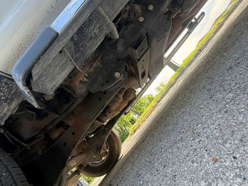 Used 2018 Ford F250 XL w/ Power Equipment Group AWD/4WD image 9