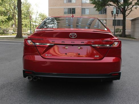 Used 2026 Toyota Camry SE w/ Multimedia Upgrade Package FWD image 8
