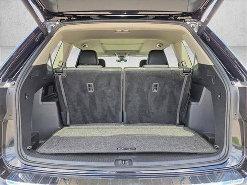 Used 2024 Volkswagen Atlas SEL AWD/4WD image 6