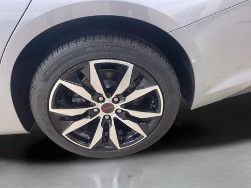 Used 2025 Chevrolet Malibu RS FWD image 24