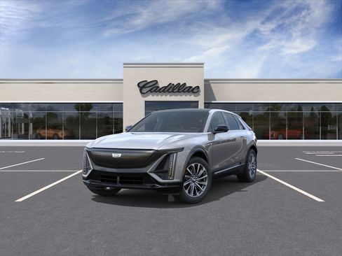 New 2027 Cadillac Lyriq Sport w/ LPO, Floor Liner Package AWD/4WD image 8