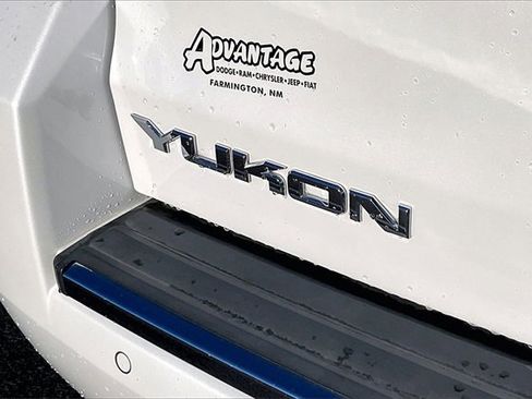 Used 2020 GMC Yukon Denali w/ Denali Premium Package image 34