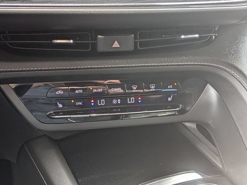 Used 2023 Buick Envision Preferred w/ Sport Touring Package AWD/4WD image 15