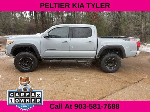 Used 2019 Toyota Tacoma TRD Off-Road image 8