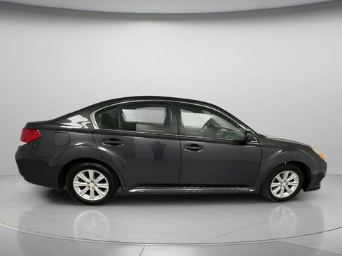 Used 2011 Subaru Legacy 2.5i Premium AWD/4WD image 9