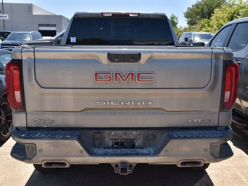 Used 2025 GMC Sierra 1500 AT4 w/ AT4 Premium Package AWD/4WD image 6