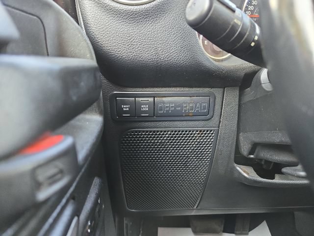 Used 2018 Jeep Wrangler Unlimited Rubicon w/ Cold Weather Group AWD/4WD image 17