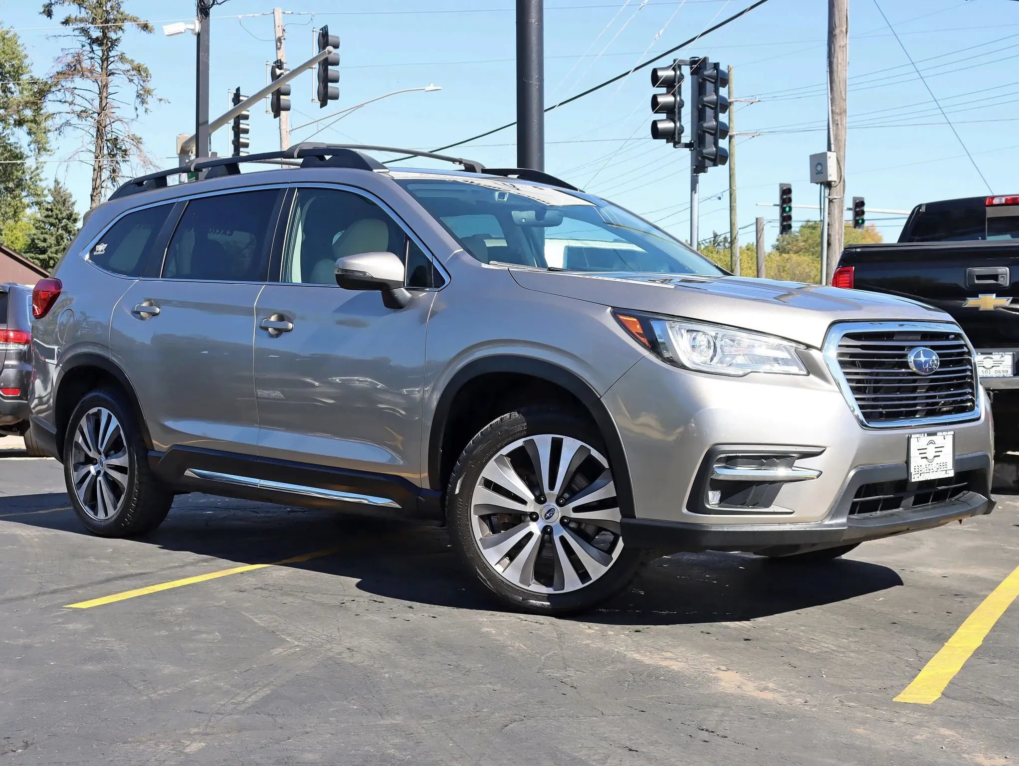 Used 2019 Subaru Ascent Limited AWD/4WD image 2