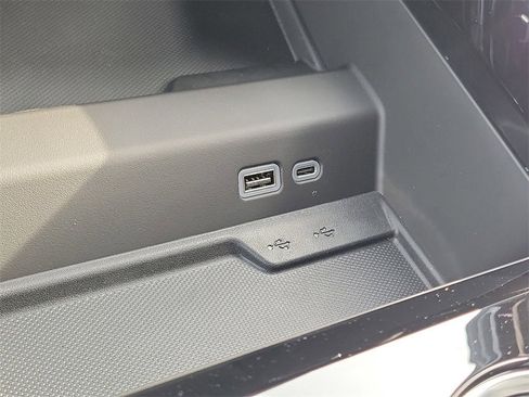 New 2026 Chevrolet Suburban Z71 w/ Z71 Off-Road Package image 10